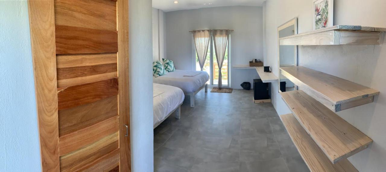 Crown Malapascua Hotel Kültér fotó